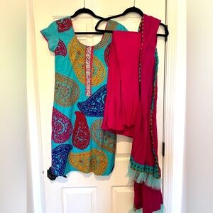 Turquoise & Pink Printed Women’s Kurta Set